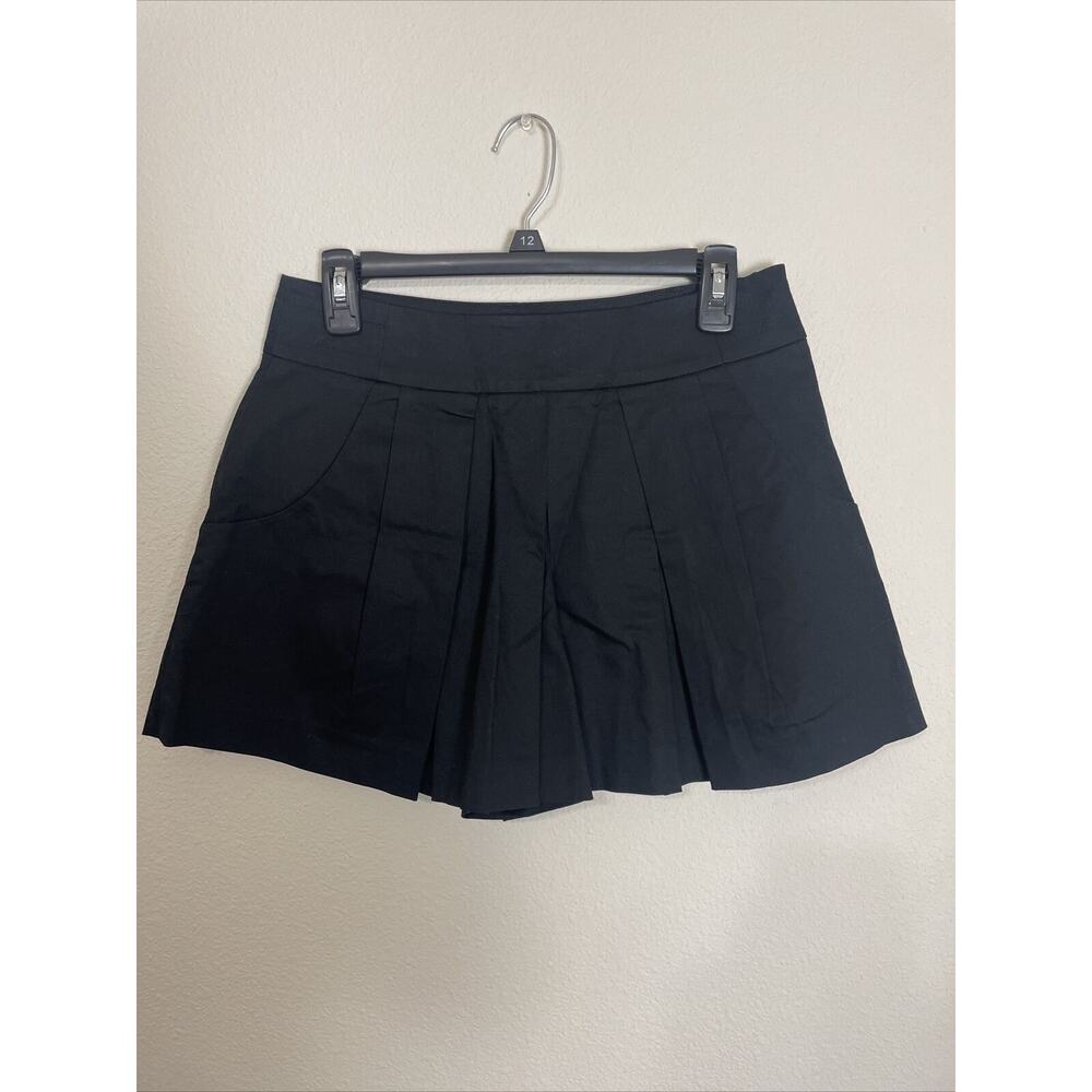 tate, black mini pleated skort, size 26